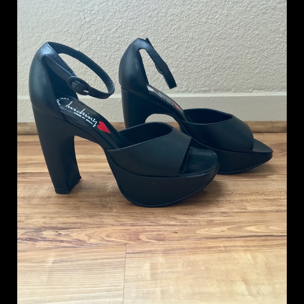 Luichiny Platform Heels Size 7M